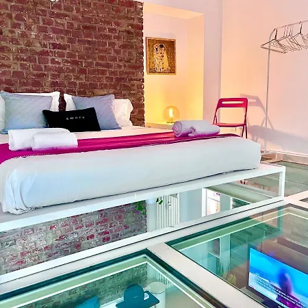 Glass Floor Loft Апартаменты