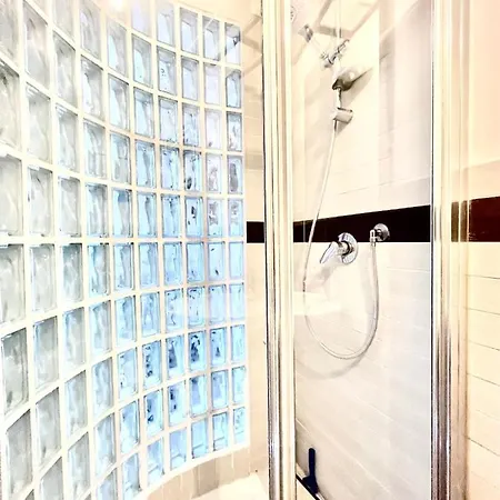 Апартаменты Glass Floor Loft