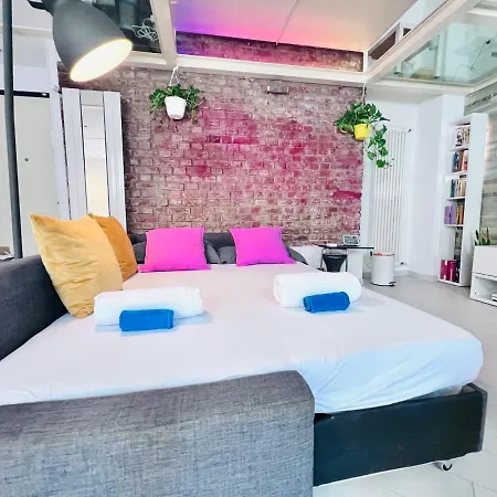 Апартаменты Glass Floor Loft *