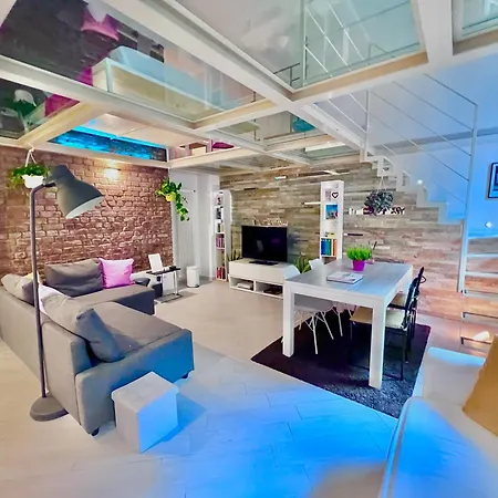 Glass Floor Loft Appartamento *